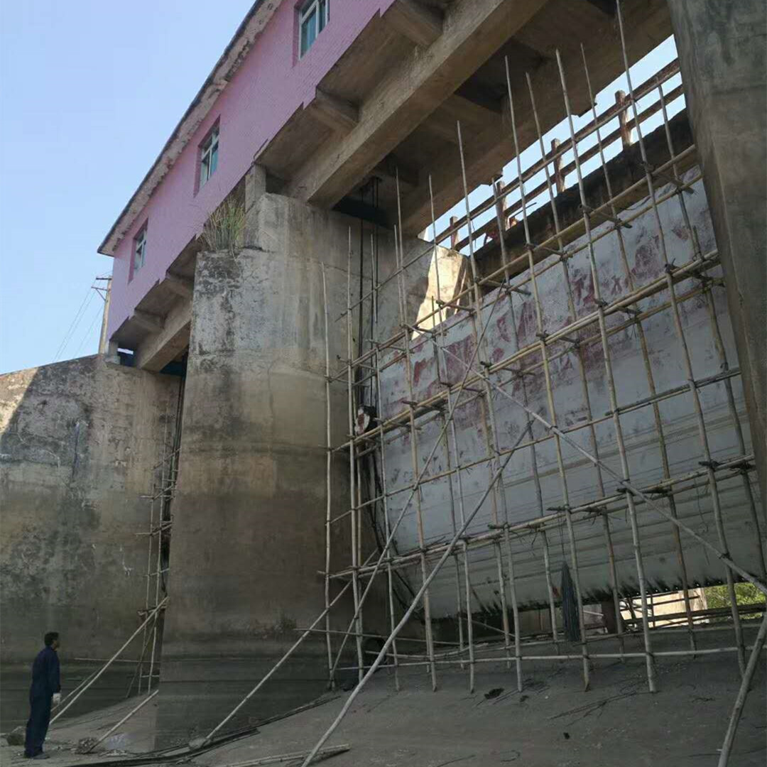 水利閘門
